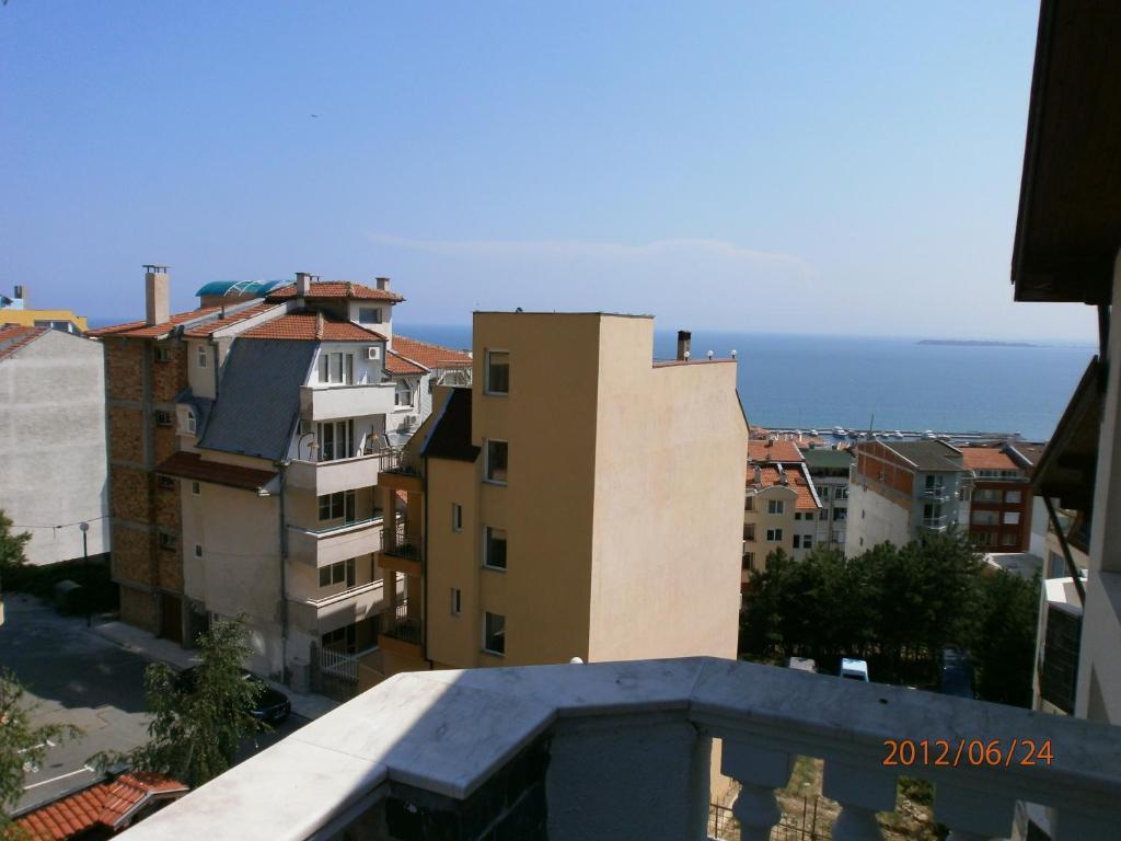 Hotel Arlanda Sveti Vlas Esterno foto